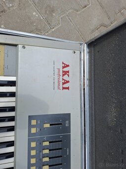 Klávesy Akai MX 73 - 2