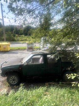 Nissan Navara - 2