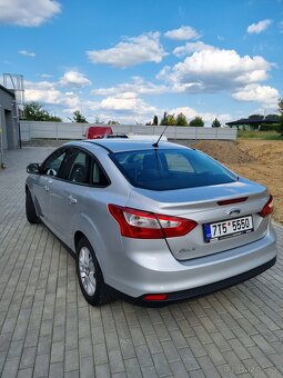 Ford Focus 2011, 1.6, 77Kw sedan - 2