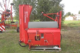 Štípací automat hakki pilke Falcon 35 plus podavaci stul - 2
