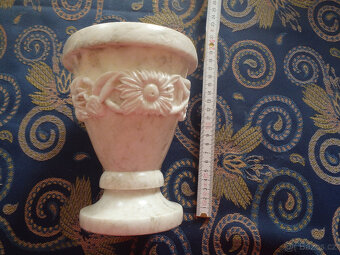 VÁZA - cena s poštovným. - 2