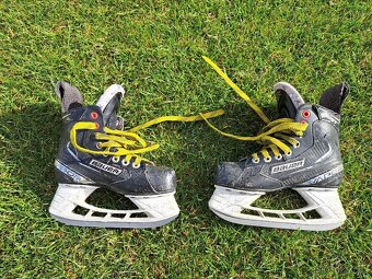 Brusle lední - BAUER VAPOR X3.5, velikost 33,5 - 2