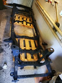 Toyota Land Cruiser 150 - 2