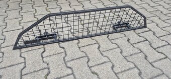 Škoda Octavia IV combi - dělicí mříž - příčná - 2