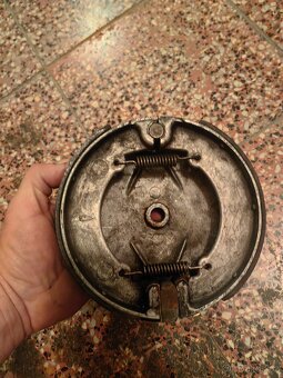 Jawa perak štít 160 mm - 2