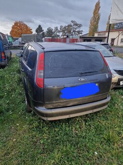 Ford focus automat Ghia 2.0 107kw benzin/lpg - 2