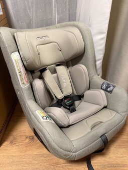 Otocna autosedacka Nuna told Next + baze - 2