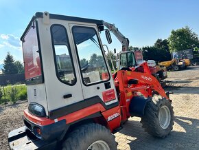 Kolový nakladač Kubota R520 - 2