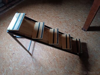 Schody k patrové posteli - 2