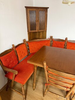 Prodám jídelní kout - 2