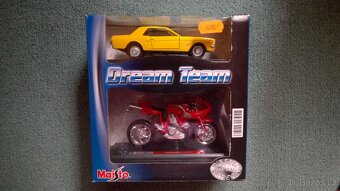 Auta, motorky -  modely - 2