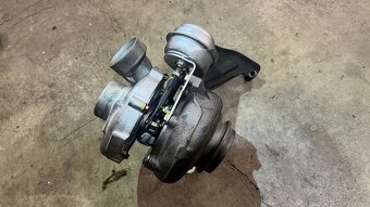 Turbodmychadlo Mercedes - 2