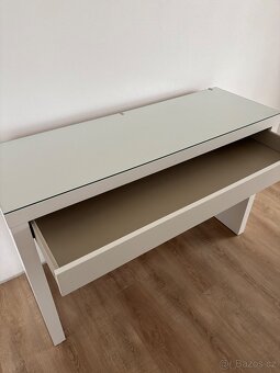 Toaletní stolek IKEA MALM - 2