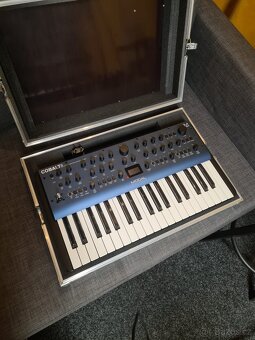 Modal Cobalt 8 + case THON - 2