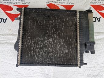 BMW e36 chladič original - 2