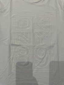 Triko s krátkým rukávem DKNY - 2