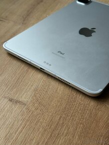 iPad Pro 11" M1 2021 (3. generace) 128GB Cellular - 2