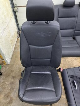 BMW E90 interier - 2