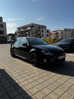 VW Golf GTI 155kW DSG Adidas - 2
