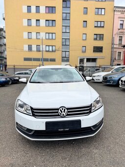 Volkswagen Passat, 2.0TDI 103KW Automat serviska Ojeté, 9/20 - 2