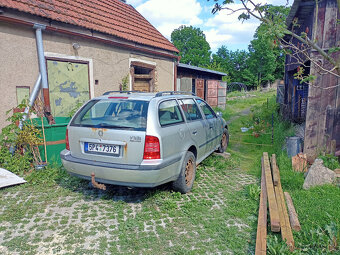 Škoda Octavia 1 1,9 TDI - na náhradní díly - 2