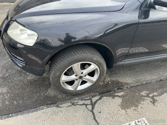 VW Touareg V6 - 2