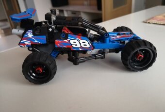 Lego Technic 42010 - Terénní čtyřkolka - 2