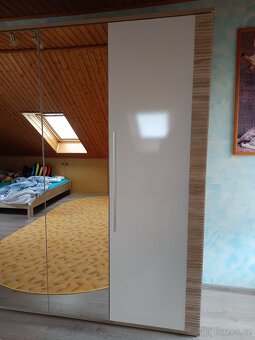 kompletní ložnice s rošty a matracemi - 2