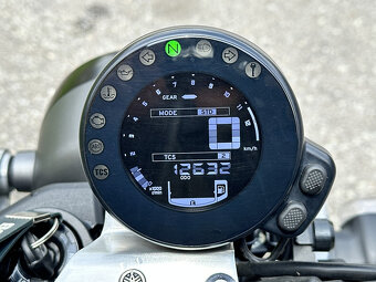 Yamaha XSR900 - 2