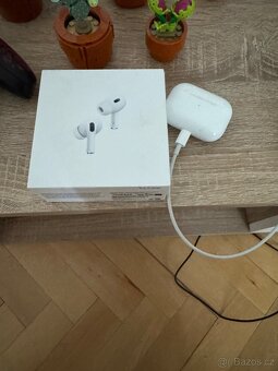 Apple AirPods Pro 2. Generace s mag safe - 2