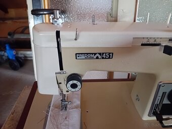 Šicí stroj Predim Lucnik 451 - 2