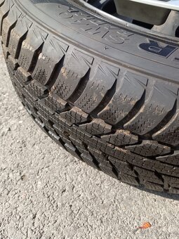 Zimní pneumatiky 195/65 R15 – 2× Lassa, 2× Kingstar (na plec - 2