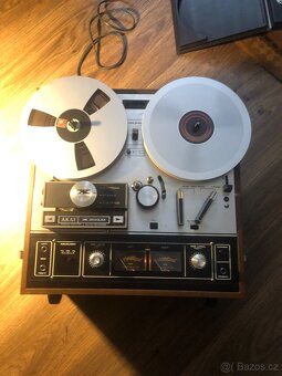 AKAI Kotoučový magnetofon - 2