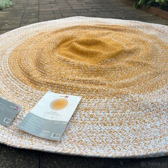 Kulatý koberec úplně nový s visačkou - 2