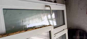 Dvě velká dvoukřídlá plastová okna - 2