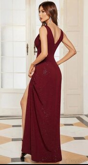 Fialové třpytivé šaty - 2