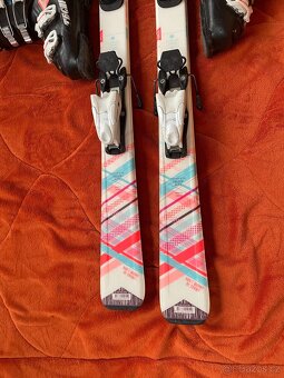 Odlehčené lyže 130 cm + lyžáky vel. 37 - 38 - 2