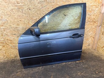 KOMPLETNÍ LEVÉ PŘEDNÍ DVEŘE BMW E46 PŘED.FACELIFT - 2