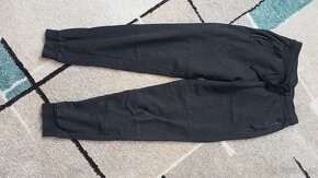 pánské tepláky vel.M, 2 kapsy na zip - 2