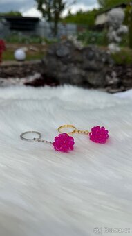 Přívěšek z korálků ,,koule” - 2