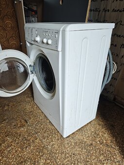 Pračka Indesit 5kg - 2