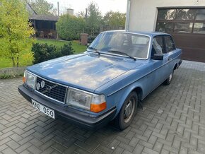 Volvo 242 DL 2,0i rok 1981 jen 60000km - 2