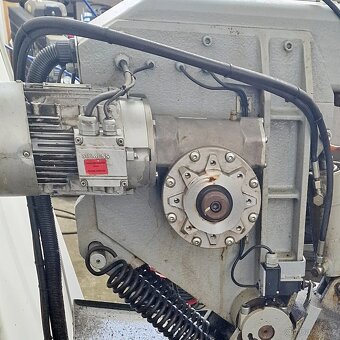AUTOMATICKÁ PÁSOVÁ PILA NA KOV PEGAS 300 CNC - 2