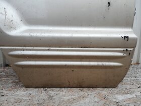 Pravé zadní dveře Jeep Grand Cherokee WJ - 2
