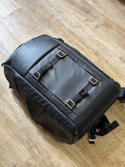 Lowepro FreeLine 350 AW batoh kamera DSLR - 2