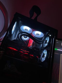 AMD Ryzen7 5800x / MSI MAG B550 Tomahawk / Crucial 32GB DDR4 - 2