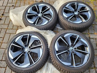 18" Zimní Škoda Comet Octavia IV RS 7,5J ET48 Pneu 225/45/1 - 2