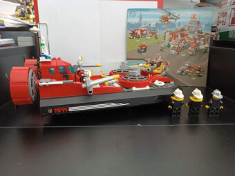 LEGO City 7944 Fire Hovercraft +návod - 2
