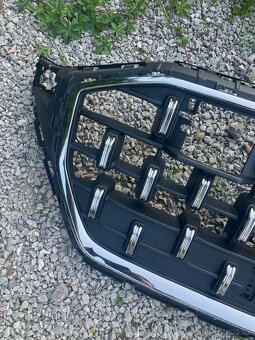 maska AUDI Q8 SQ8 lift grill 4M8 s-line naraznik - 2