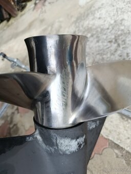 Propeller Mercury 14,5 x 15 nerez - 2